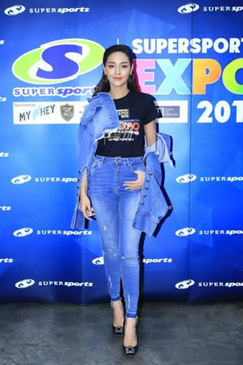 Gossip News:  ปุ๊กลุก กับลุคสุดเท่