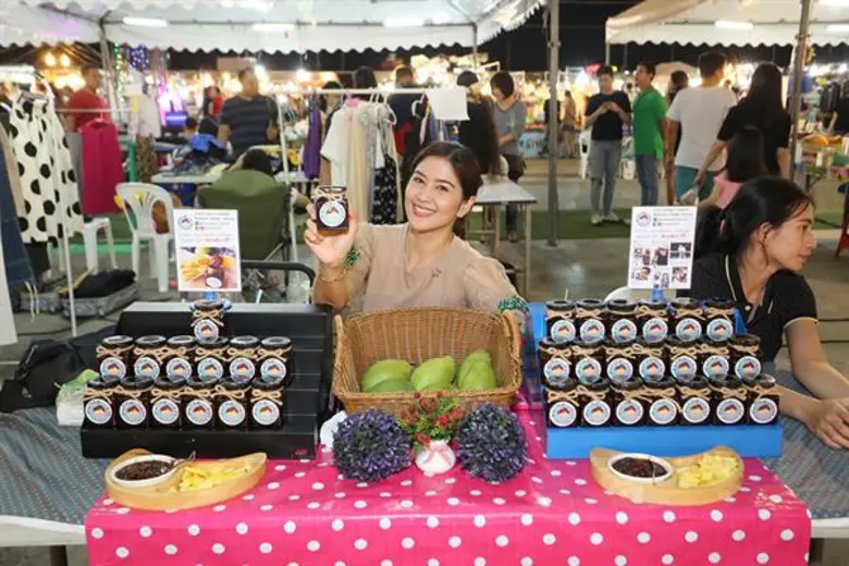 โดนใจสายช้อป!!! ใกล้ชิดดาราดัง อัดแน่นสินค้าคุณภาพ ตลาดนัดดารา@ตลาดนัดมะลิเลียบด่วนเมืองทอง