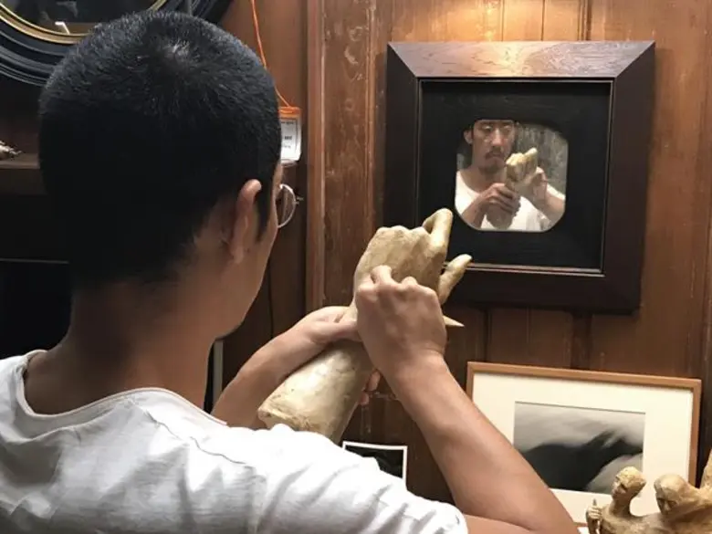 จากภาพจำในฐานะศิลปินนักถ่ายภาพที่มีชื่อเส...