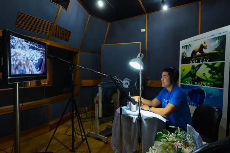 Movie Guide: เปิดคลิปเบื้องหลัง “วู้ดดี้ “ พากย์เสียง Earth : One Amazing Day เอิร์ธ 1 วัน มหัศจรรย์สัตว์โลก เผยภาพเบื้องหลังที่ไม่เคยเห็นที่ไหนมาก่อน การันตีด้วยคะแนน 100 เต็มจาก rottentomatoes