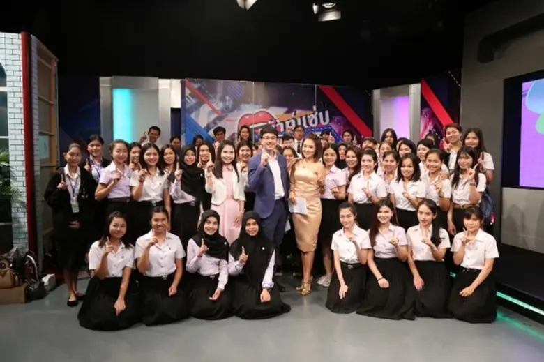 เป้-ภาณุพงศ์ กรรณาธิกรณ์ และ หญิง-นราวัลย...