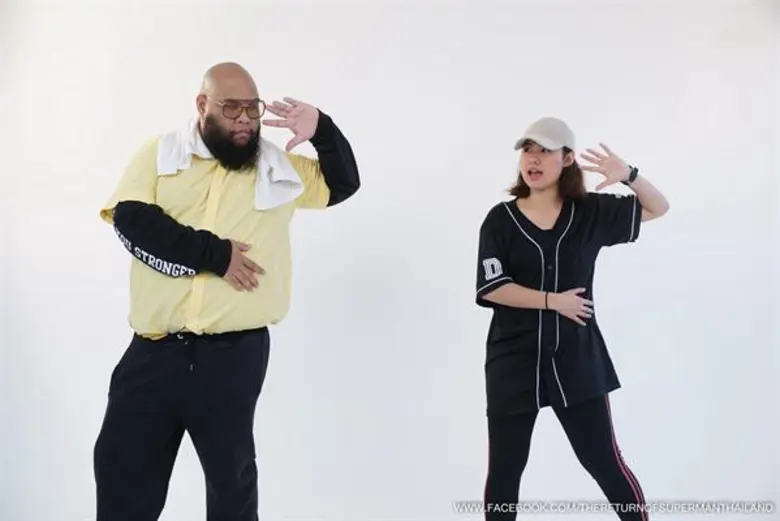 ซูเปอร์แมน… วิล ยู แมรี่ มี!!!คุณพ่อ “กอล์ฟ ฟักกลิ้งฮีโร่” เหงื่อท่วม ออกสเต็ปเคป๊อบ