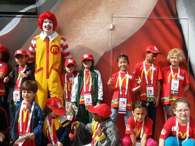 รับสมัครเด็กไทยร่วมจูงมือนักเตะลงสนามฟุตบอลโลกที่รัสเซีย ในโครงการ 'แมคโดนัลด์ เพลย์เยอร์ เอสคอร์ท’