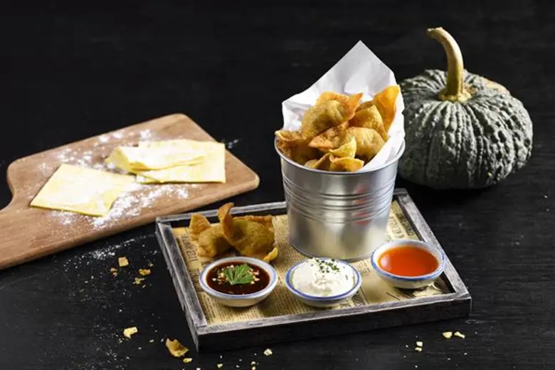 WONTON FUN AT RENAISSANCE BANGKOK RATCHAPRASONG HOTEL