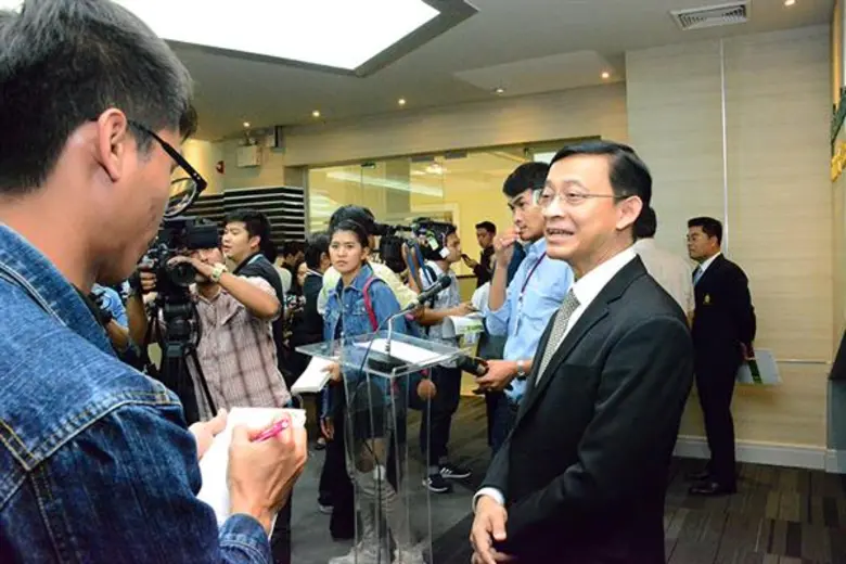 กรมศุลกากรแถลงข่าวชี้แจง กรณีมีประเด็นตามโซเชียลมีเดียเกี่ยวกับการปฏิบัติพิธีการทางศุลกากรของติดตัวผู้โดยสาร ที่นำติดตัวเข้ามาในหรือส่งออกไปนอกราชอาณาจักรพร้อมกับตนทางท่าอากาศยาน