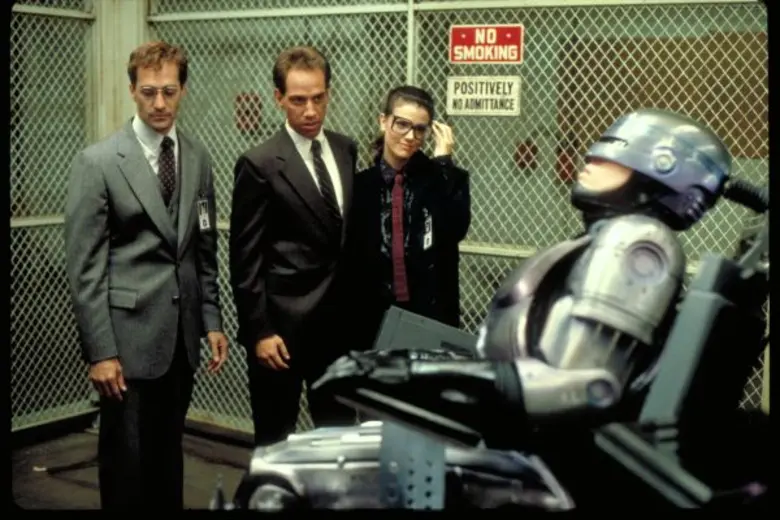 ฟิล์มฮิตขอเปิดตำนานซูปเปอร์ฮีโร่เครื่องกลสุดคลาสสิค กับภารกิจปราบปรามเหล่าวายร้าย ใน “Robocop”