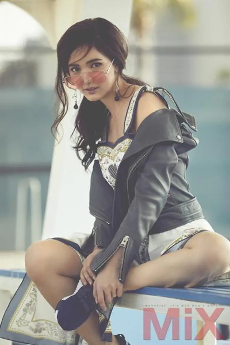 บัว นลินทิพย์ อวดแฟชั่นสุดแนว เปรี้ยว เซ็กซี่ ปลื้มกระแสละครตอบรับดีมาก แพลนพัฒนาตัวเองด้านการแสดงไปถึงที่สุด