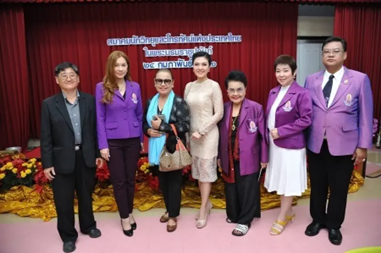 เอก-ทับทิม ร่วมแถลงข่าวพระราชทานรางวัล'เทพทอง’