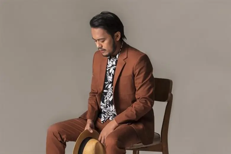 เพลงใหม่ล่าสุดจากศิลปิน "สิงโต นำโชค - อย่าร้องไห้"