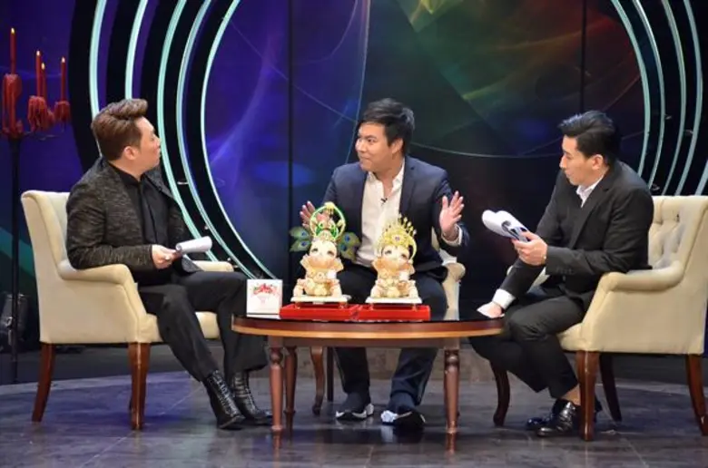 ทีวีไกด์: รายการ “มูไนท์” เหลือเชื่อ! ขอพญานาครวย 100 ล้าน “อ.ลักษณ์” เผยเลขเฮงประจำวันเกิด