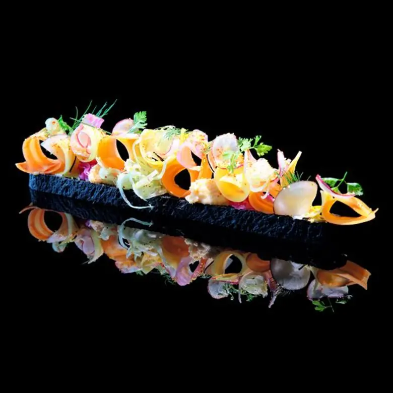 กลับมาอีกครั้งกับอาหารมื้อค่ำเลิศรสสุดหรู รังสรรค์โดย เชฟ ลูโดวิค ตูรัค เชฟระดับหนึ่งดาวมิชลิน ณ ห้องอาหาร เดอะ รีเฟล็กซ์ชั่นส์