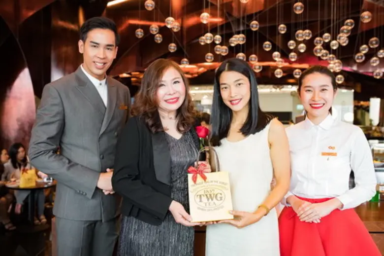 ทรูสเฟียร์ ชวนลูกค้าทรูแบล็คการ์ด ร่วมสัม...