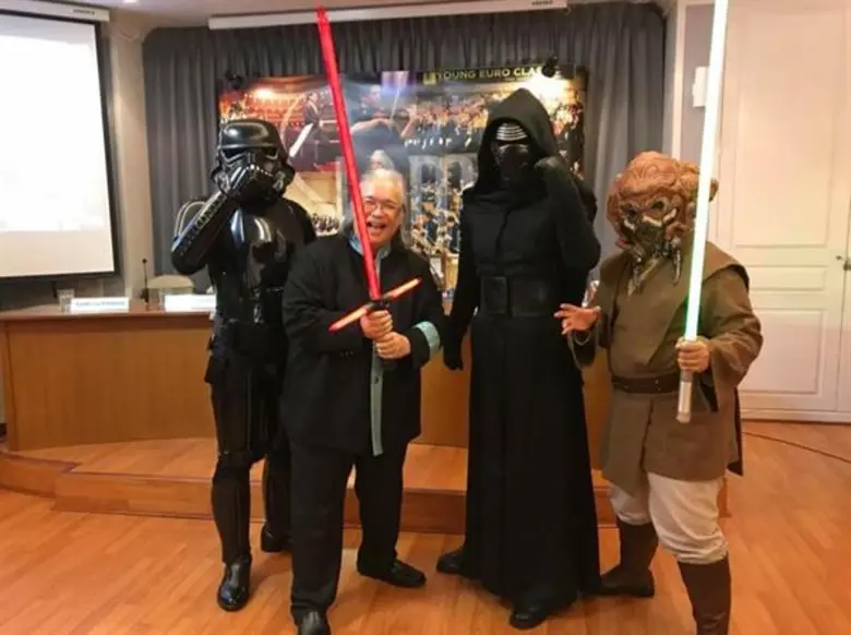 ครั้งแรกในเอเชียตะวันออกเฉียงใต้.สมเถา สุ...