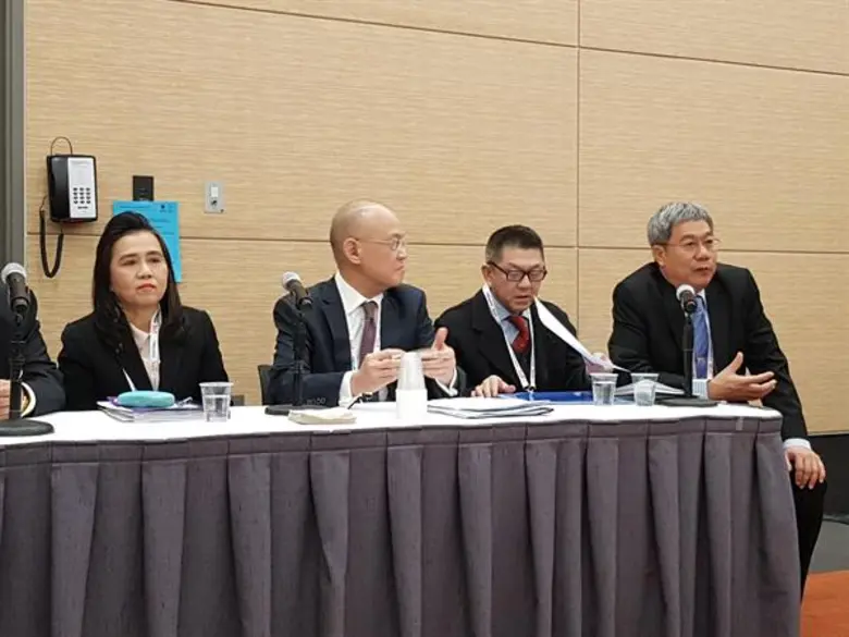 “ทูตวีรชัย”แจงภาคเอกชนผู้นำเข้าระดับโลกตอบรับเชื่อมั่นระบบการแก้ไขปัญหาประมงไอยูยูและแรงงานของไทยเดินถูกทาง ด้านวอลล์มาร์ทยกไทยผู้นำแก้ปัญหาแรงงานในภูมิภาคอาเซียน หนุนช่วยร่วมมือขยายผลประเทศเพื่อนบ้าน