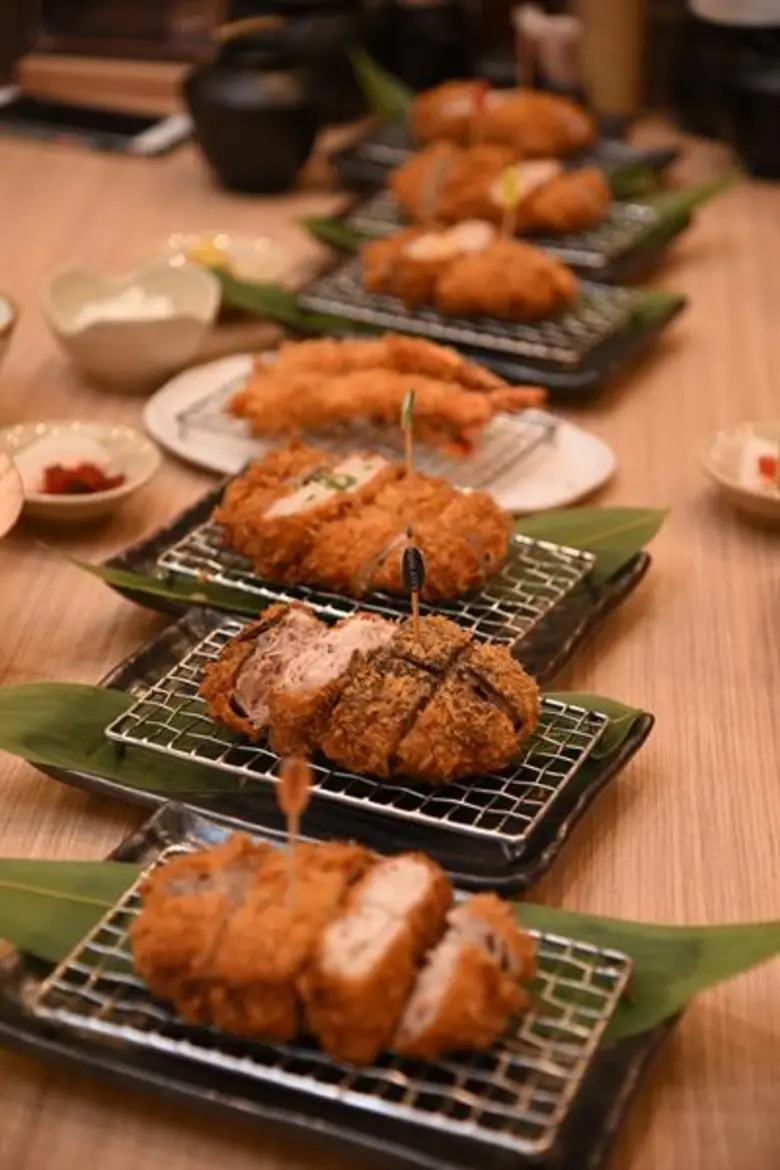 กรอบนอก ฉ่ำใน ”คิมุคัทสึ (KIMUKATSU)" ต้นตำรับหมูทอดมิลฟิลคัทสึ แบรนด์ดังจากญี่ปุ่น พิถีพิถันพันเลเยอร์ 25 ชั้น