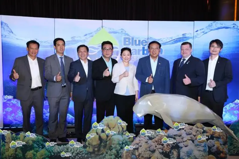 ดร.ชวัลวัฒน์ และทิพพาภรณ์ อริยวรารมย์ ผู้...