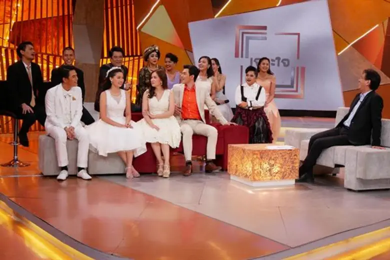 ทีวีไกด์: รายการ "เจาะใจ" “อั๋น&เจี๊ยบ” เผย “ขอพบในฝัน สุนทราภรณ์ เดอะมิวสิคัล” ทำไมต้อง รีสเตจ! พร้อมกับความพิเศษในทุกรอบการแสดง ใน “เจาะใจ”