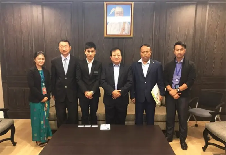 คุณกันตพร หาญพาณิชย์ รองผู้อำนวยการฝ่ายกา...