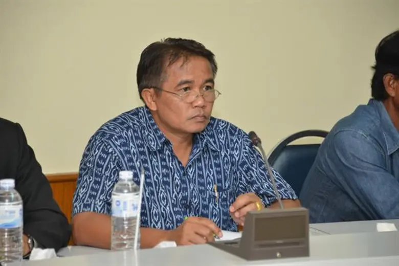 เกษตรกรผู้เลี้ยงโคขุนในหมู่บ้านสหกรณ์หุบก...