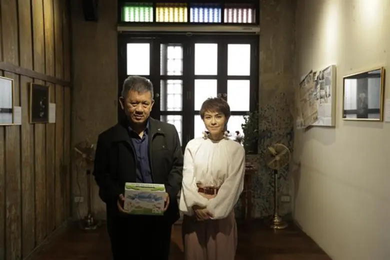 ย้อนวันวานไปรู้จักกับ “นักเขียนสารคดี” ใน หนองโพ ๙ ตามพระราชปณิธาน สานต่ออาชีพที่พ่อให้