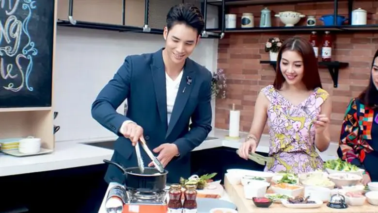 ทีวีไกด์: รายการ "เลดี้ก้นครัว" “เด่นคุณ” Come Back โชว์ลีลาแข่งทำอาหารกับสาวๆ เลดี้ก้นครัว