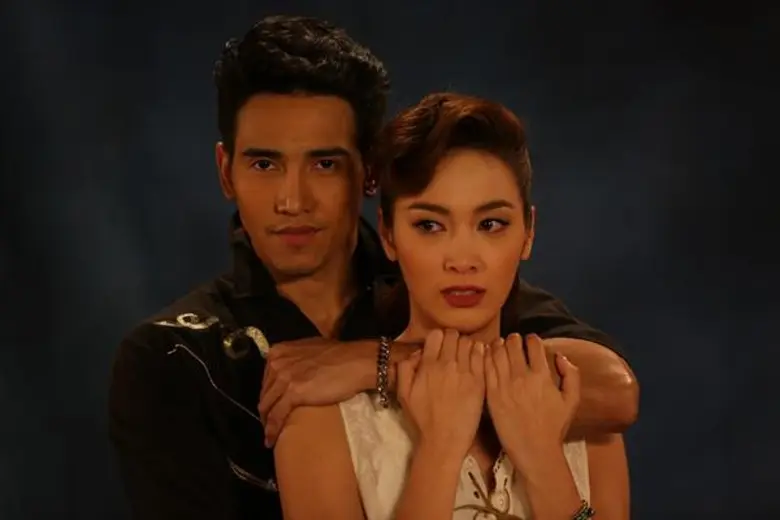 เรื่องย่อ: คมแฝก