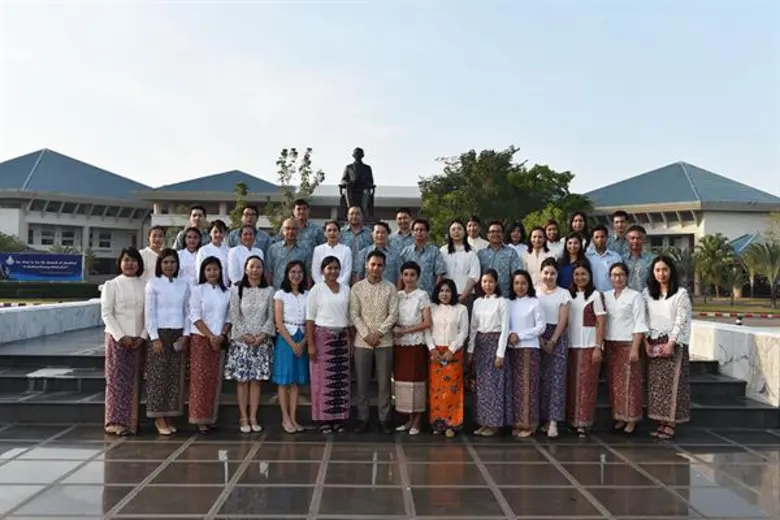 ม.อ.ตรัง จัดพิธีตักบาตร วางพานพุ่ม และอีกหลายกิจกรรม ฉลองครบรอบ 50 ปี มหาวิทยาลัยสงขลานครินทร์