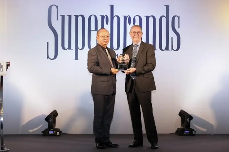 คุณทาลูน เทง กรรมการผู้จัดการ รอยัล พาราก...