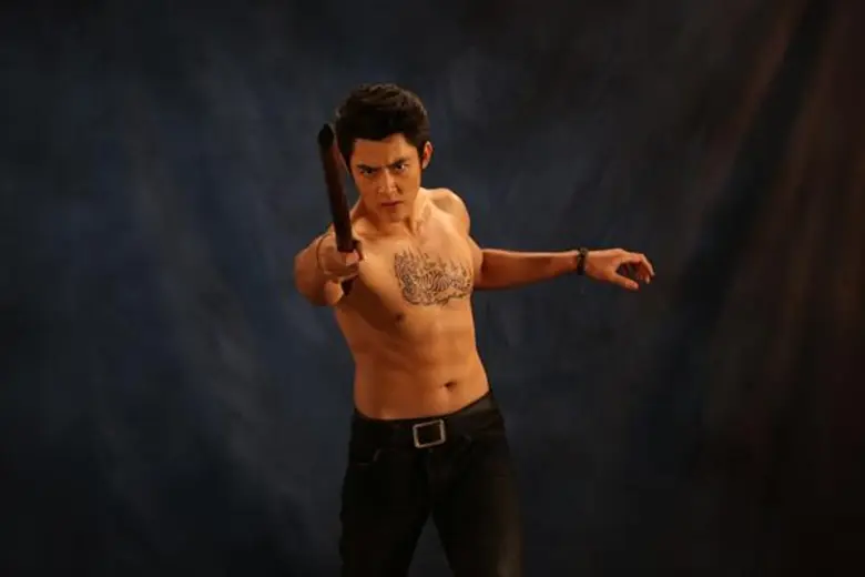 เมื่อความรักในวันวานหวนกลับมา พร้อมความแค้นที่รอวันเอาคืน “หมาก – คิม” นำทีมฟาดฟันอารมณ์สุดเข้มข้น ใน “คมแฝก”