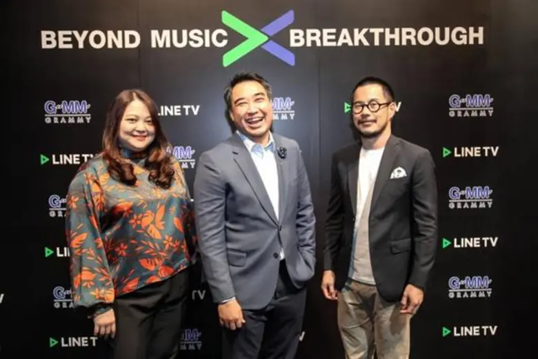 เรียกว่าตอนนี้วงการบันเทิงกลับมาคึกคักอีก...