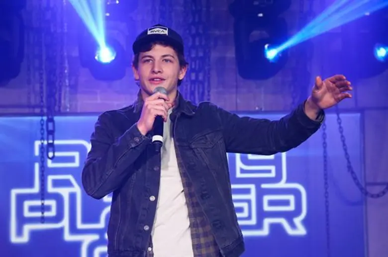 เริ่มเดินสายโปรโมทกันอย่างต่อเนื่อง สำหรั...