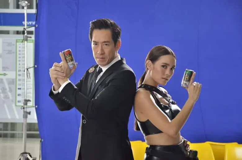 “เจนี่-เจ” รวมพลังความแรงแบบดับเบิล โชว์คิวบู๊สุดเท่ ตื่นเต็มตา ในหนังโฆษณาล่าสุด “เอ็มเพรสโซ ดับเบิล ช็อต”