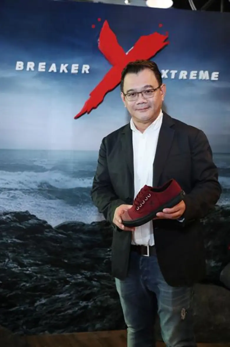 "เอส.ซี.เอส. สปอร์ตสแวร์" ผู้ผลิตและจัดจำ...