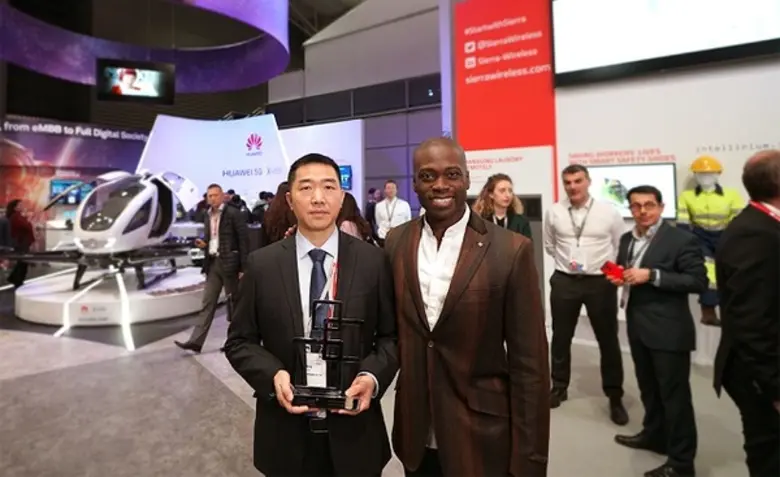 หัวเว่ยรับมอบรางวัล "นวัตกรรมโมบายล์ยอดเย...