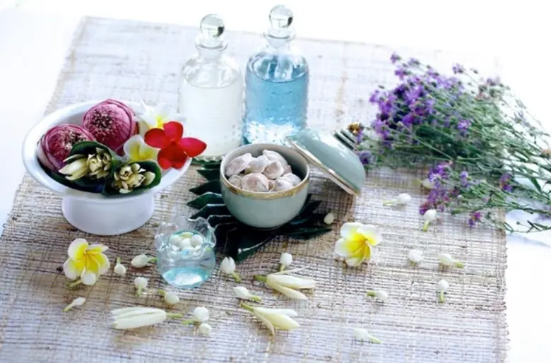 ตำรับความหอมสูตรพิเศษของเทวารัณย์ สปา ที่...