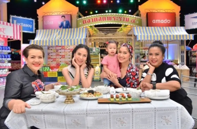 ทีวีไกด์: รายการ "ตลาดสดพระราม ๔" “เบนซ์-พรชิตา” ย้อนอดีต ” เรียนทำอาหารไทย...อวดฝีมือมัดใจสามี