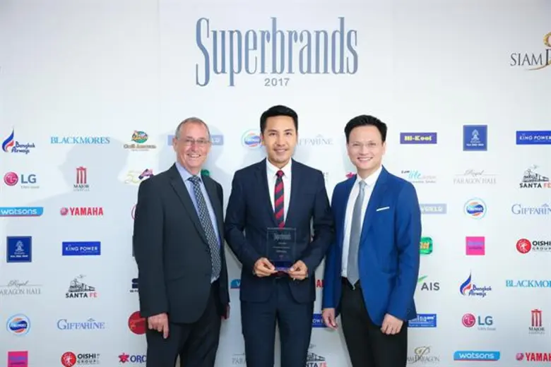 คุณพงศ์พสุ อุณาพรหม ผู้อำนวยการใหญ่สายงาน...