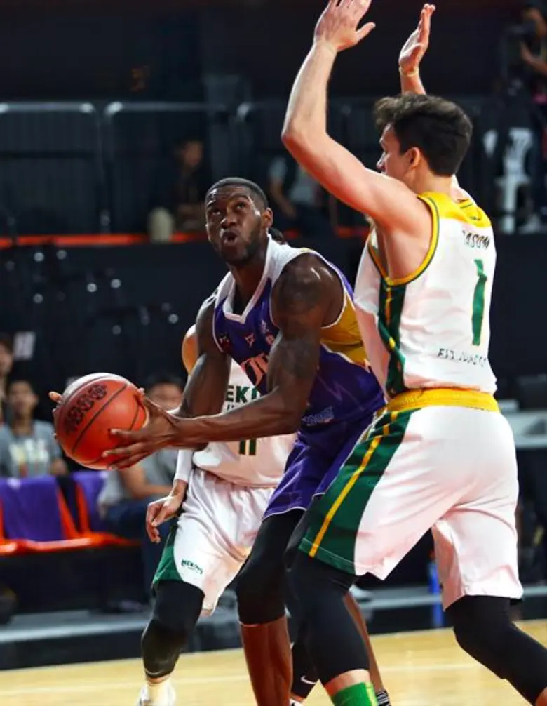 ผลคะแนนบาสฯGSB TBSL2018 ระหว่าง ทีมการไฟฟ้า กับ ทีมแม่โขง ยูไนเต็ด