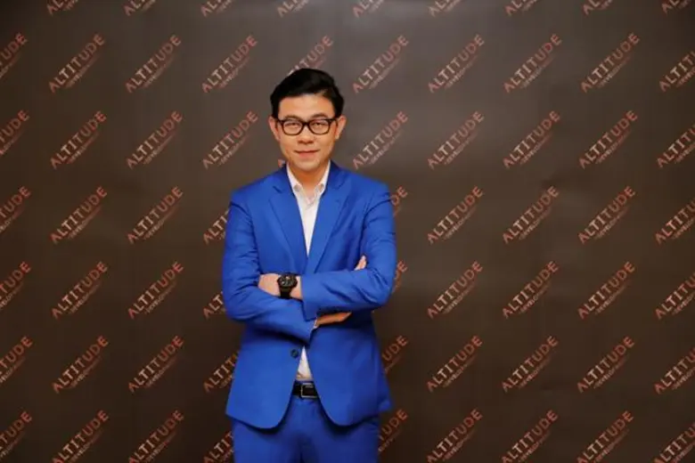 อัลติจูด โชว์แผนบุกตลาดวางเป้าเปิดโครงการ 3 ปี 7,000 ลบ. หวังขึ้นแท่น Top3 ในเซ็กเม้นท์ ประกาศโตแบบยั่งยืน เจาะช่องว่างตลาดด้วยกลยุทธ์พัฒนาโครงการที่มี Demand มาก แต่ Supply น้อย  ประกาศปี 61 เปิดอีก 4 โครงการ ครบ 4 แบรนด์ มูลค่า 2,000 ลบ.