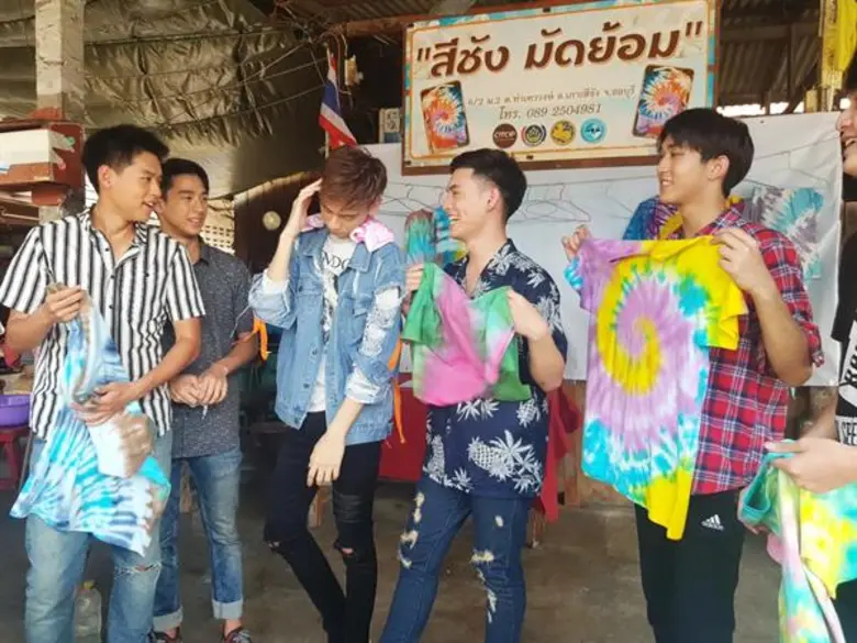 เกาะสีชังแทบระเบิด เมื่อต้องกลายเป็นเวทีย...