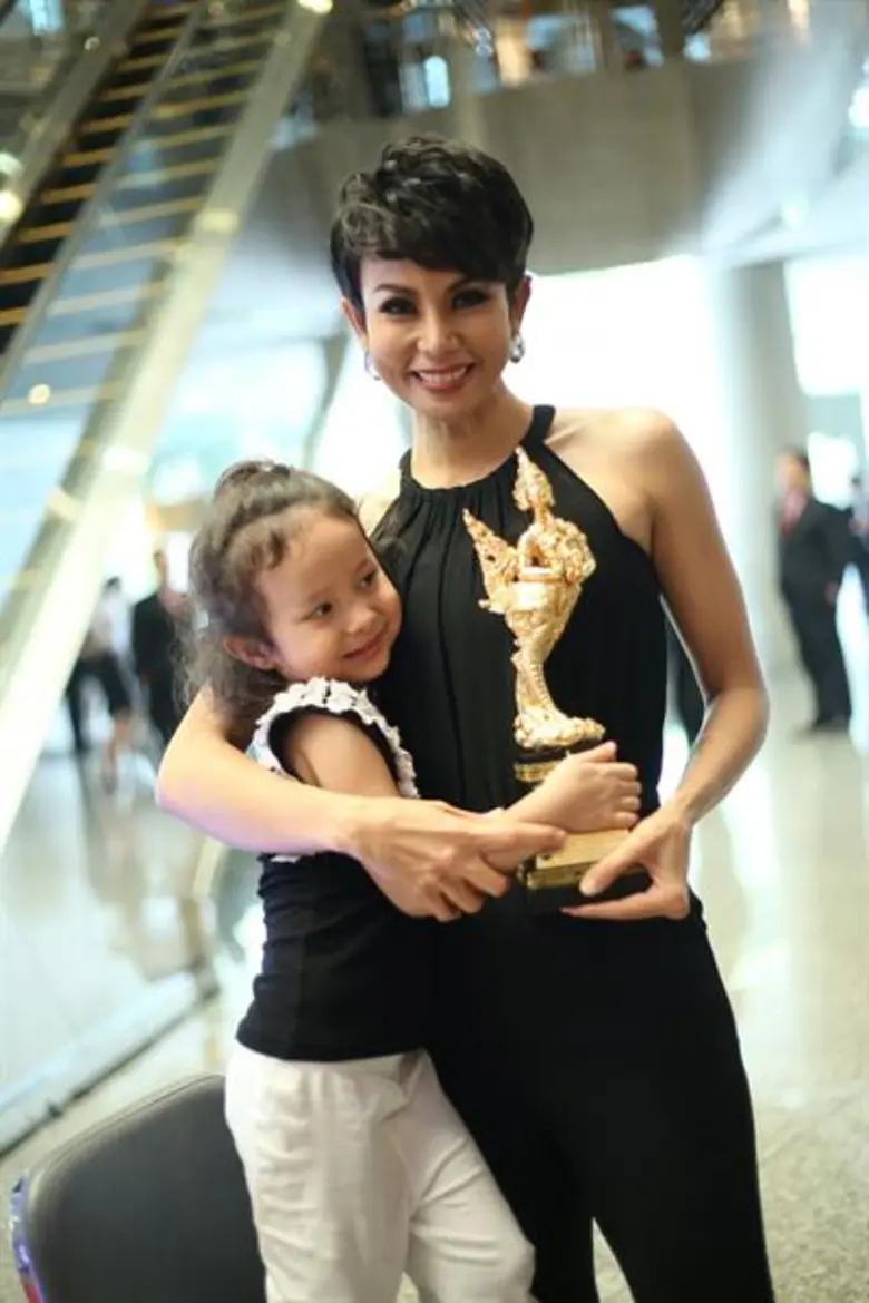 Single Mom คนเก่ง ซาร่า-พัญษร พงศ์ปัญณ Mr...