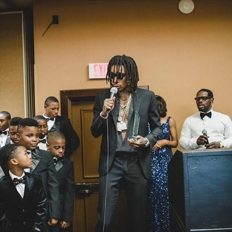 แร็ปเปอร์ตัวพ่อ แฟชั่นนิสต้าตัวจี๊ด “วิซ คาลิฟา”