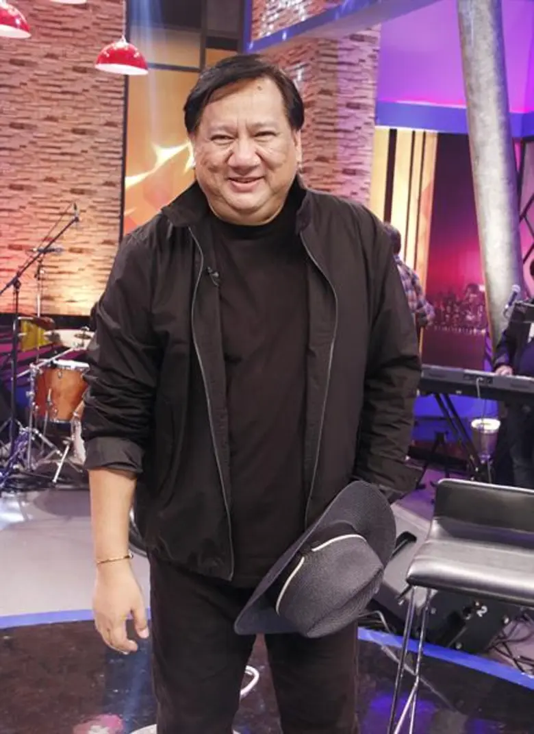 ทีวีไกด์: รายการ “หม้ายตัวแม่”  “แจ้-ดนุพล” ครวญเพลงรักหวาน พาหม้ายขุ่นแม่ “ตุ๊ก-ญาณี” ใจระทวย