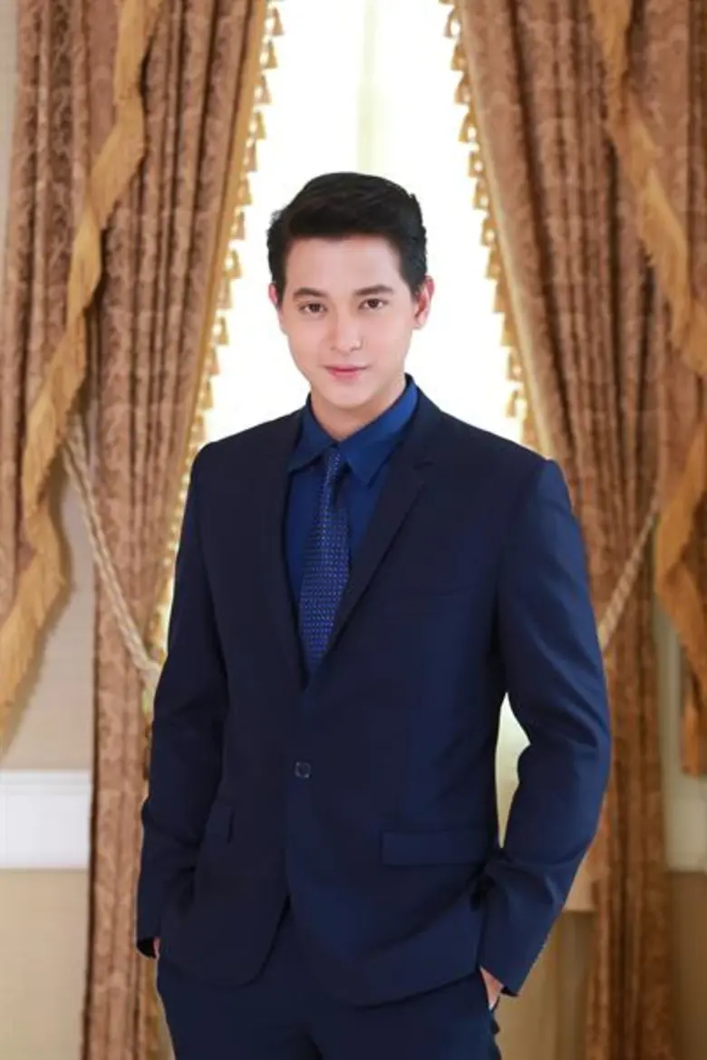 พบกันอีกครั้งกับ หนุ่มหล่อหน้าหวาน "เจมส์...