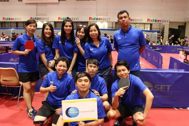 นางสาวปรารถนา เมฆเกรียงไกร (แถวบน ที่2จาก...