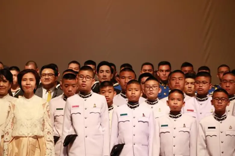 นักแสดงช่อง 3 อ้วน-รังสิต และ พริม-พริมา เข้าร่วมบันทึกภาพและขับร้องบทเพลง “สยามินทร์วชิราลงกรณ์”