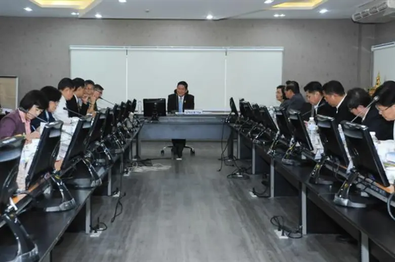 นายลักษณ์ วจนานวัช รัฐมนตรีช่วยว่าการกระท...