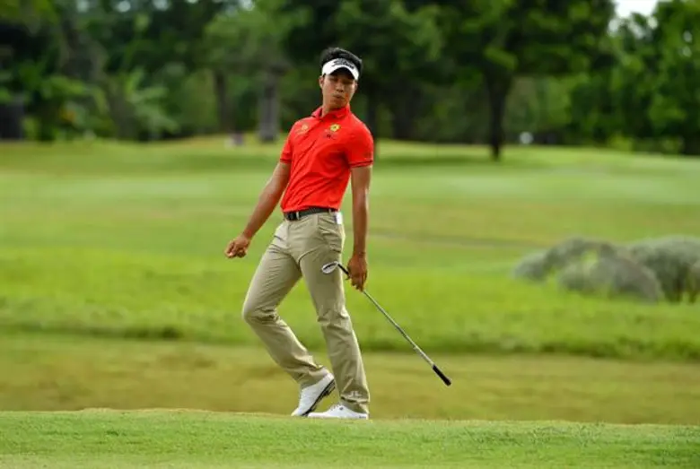 ภูมิ ศักดิ์แสนศิลป์ โปรหนุ่มแถวหน้าของไทย...