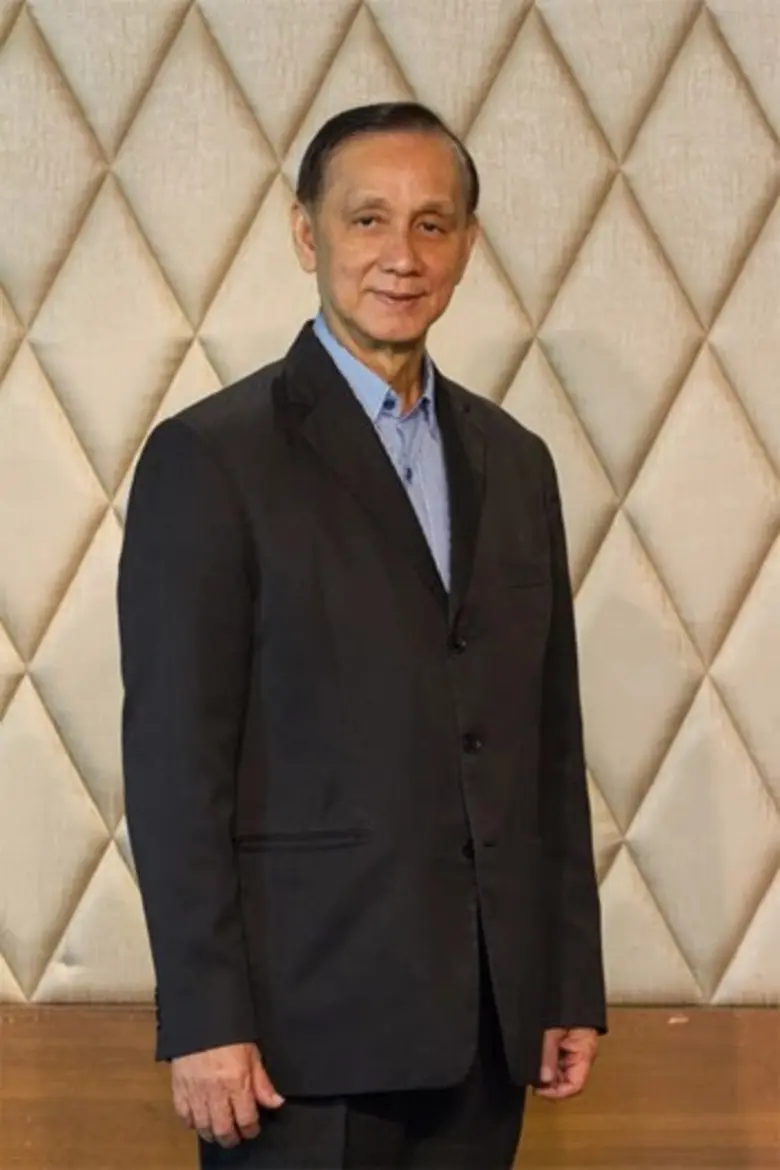 นายสุวิทย์ กิ่งแก้ว รองกรรมการผู้จัดการอา...