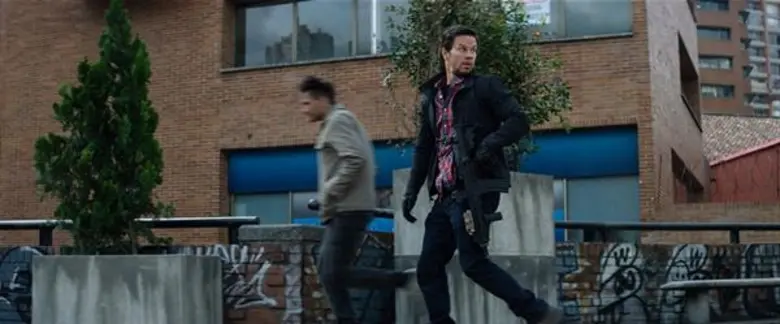 'มาร์ค วอห์ลเบิร์ก’ เจอแอคชั่นสตาร์เอเชีย 'อิโก อูไวส์’ ระห่ำวัดใจไมล์ต่อไมล์ในตัวอย่างใหม่ “Mile 22"